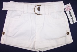 NWT Christie Brooks Girl&#39;s White Short Shorts with Belt, Size 7 or 8 - $12.99