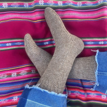 Alpaca Socks - Soft Warm Hand Knit Fair Trade Unisex Rose Gray Alpaca Crew Socks - £33.66 GBP