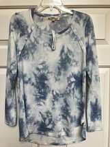 Wallflower Women’s Shirt Top Knit Blue Tie Dye Medium New Lightweight Beach - $11.88