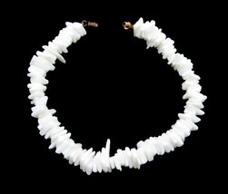 SURFER White Seashell BRACELET Vintage Sea Shell Chips Summer Costume Jewelry - £11.80 GBP