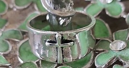 Antique Looking ~ Cross Ring ~ Silver ~ Wide Band Ring ~ Size 8 - £11.77 GBP