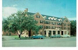 1957 Vintage Darling Inn Lyndonville Vermont street view old cars Postcard - £7.83 GBP