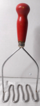 Potato Masher Metal Solid Red Wooden Handle Farmhouse Retro 9 7/8&quot; Vintage - £12.50 GBP