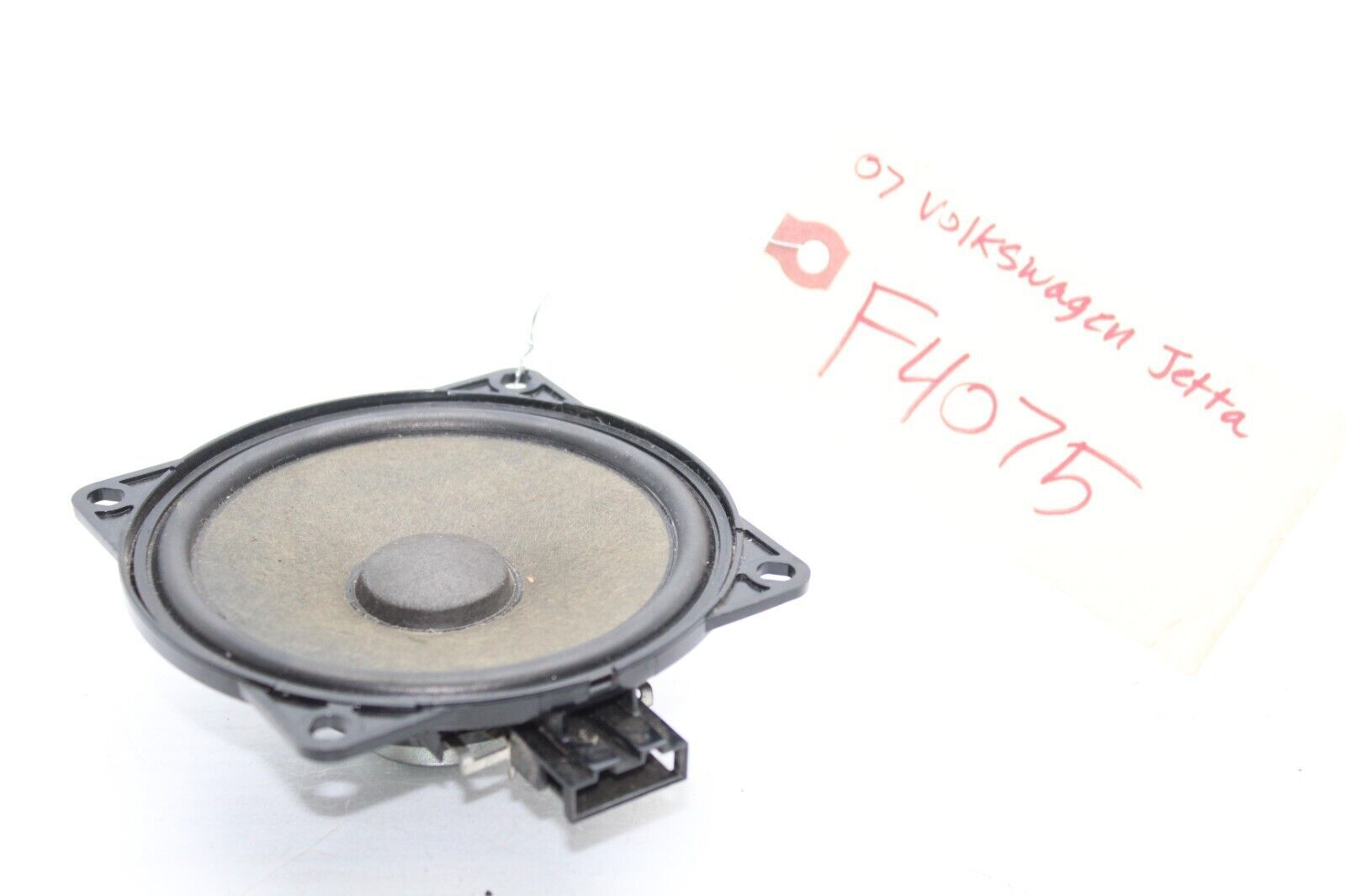 05-10 VOLKSWAGEN JETTA Front Right Or Left Door Speaker F4075 - $34.40