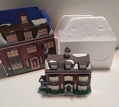 Dept 56 - Charles Dickens Series - Gad&#39;s Hill Place Ornament Vintage 1997 - $275.44 MXN