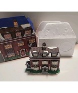 Dept 56 - Charles Dickens Series - Gad&#39;s Hill Place Ornament Vintage 1997 - $275.44 MXN