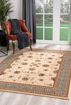 HomeRoots 395279 5 x 8 ft. Cream &amp; Blue Traditional Area Rug - £232.22 GBP