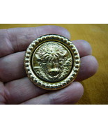 (b-buff-101) Buffalo bison buffaloes love round brass pin pendant - $24.35 CAD