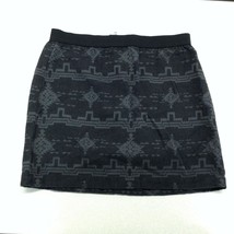 American Eagle Patterned Mini Skirt Women&#39;s Size 6 Black Cotton Back Zip - $7.92