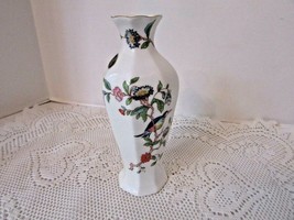 AYNSLEY BONE CHINA BUD PANEL VASE PEMBROKE FLORALS AND BLUE BIRD 6.75&quot; W... - $14.80