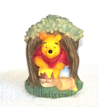 Disney Winnie Pooh  Lenox Porcelain Figurine Thimble - $9.95