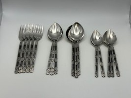 Oneida Community Stainless Steel MADRID Black Accent 16 Piece Lot - £64.09 GBP