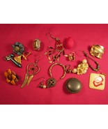 Lot of  Vintage SINGLE Unmatched EARRINGS [h1bk]  - £6.04 GBP