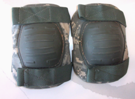 NEW USGI U.S. ARMY ACU CAMOUFLAGE TACTICAL ELBOW PADS ONE SIZE FITS ALL - €15,60 EUR