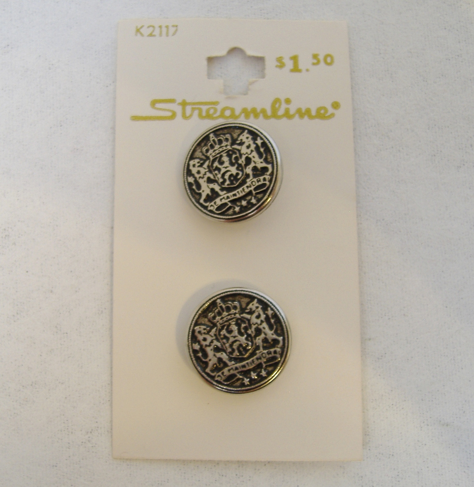 Streamline Buttons Card Set 2 Silver Metal 3/4" 19mm Lion Crown Se Maintiendra - £11.01 GBP