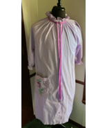 Vintage house coat dress robe lilac color pearl snap buttons front pocket - $19.75