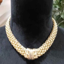Wommens Vintage Gold Tone Fancy Mesh Magnetic Clasp Choker Necklace - £23.49 GBP