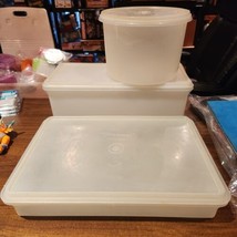 3 Large Vintage Tupperware containers with lids, one round &amp; 2 rectangular - £13.76 GBP