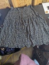 SK &amp; Company Size 20W Blue Floral Skirt - $24.75