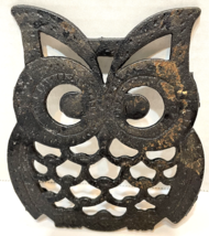 Vintage Cast Iron Owl Shaped Trivet Metal Footed Black 5 x 4.5&quot; Taiwan - £10.10 GBP