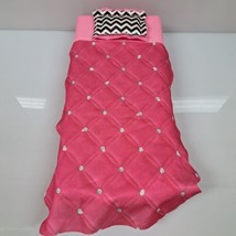 2015 Barbie Dreamhouse Original Pink Bed Barbie Dollhouse Bed Pink W/ Blanket  - £11.33 GBP