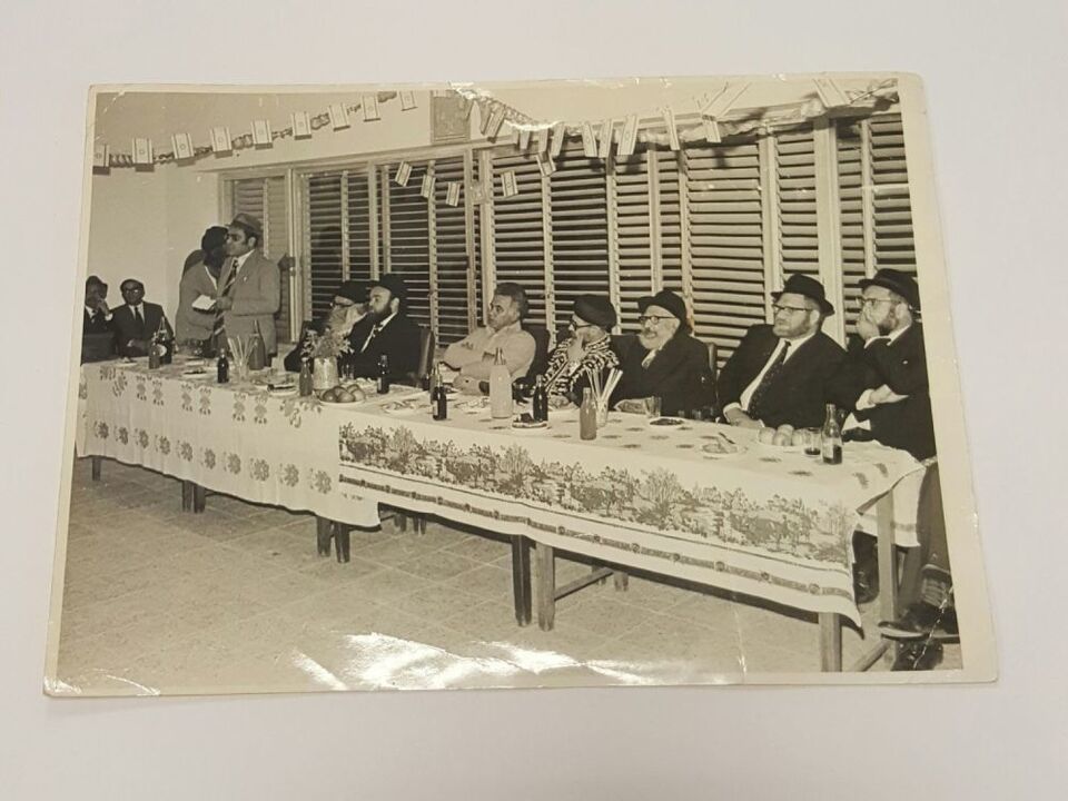 Original Vintage Judaica B&amp;W Photo Showing Rav Ovadia Yossef OB&quot;M at a S... - $71.30