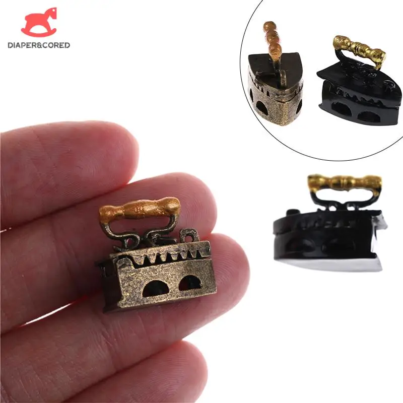 1:12 Scale Dollhouse Vintage Miniature Old Sewing Iron Clothes Model Tool Room - £8.73 GBP+
