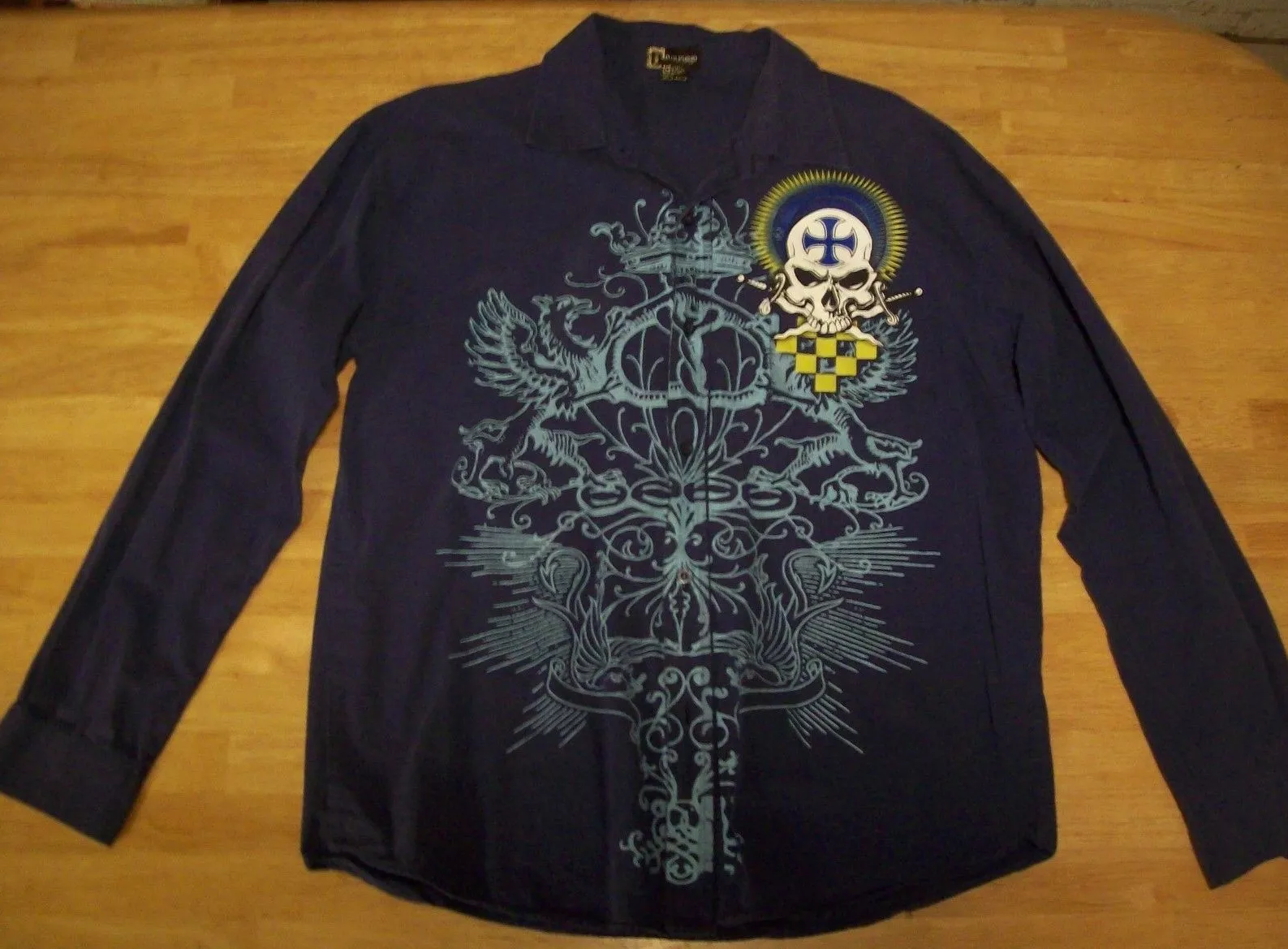 DOLPHINO COLLECTION Button-Up Long Sleeve SKULL and DAGGER SHIRT SIZE: XL - £15.30 GBP