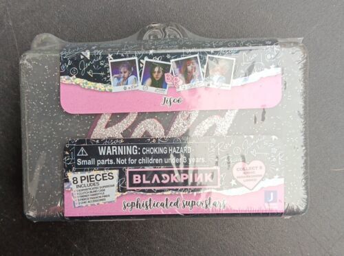 Primary image for Black Pink Sophisticated Superstars Clutch By Jazwares Jisoo Bold 8 Pc. (ZZ16)