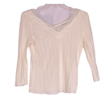 Cream V-Neck with Lace Detail Size Small Junior - $11.34