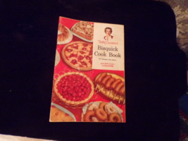 1957 Betty Crocker Bisquick Cookbook-157 Recipes and Ideas - £11.68 GBP