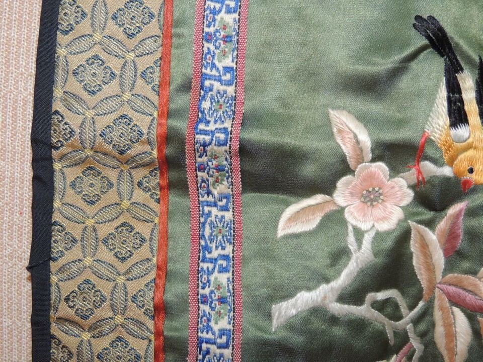 Chinese Silk Embroidery 16"x9" Panel Tapestry Brocade floral bird Vintage Antiqu Item image 9