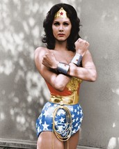Lynda Carter As Wonder Woman 8X10 Publicity Photo Reprint - £6.66 GBP