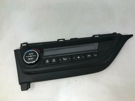 2014-2018 Toyota Corolla AC Heater Climate Control Temperature Unit D02B14003 - £27.74 GBP