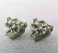 Vintage Pewter Clipper Ship Earrings Screw Back Sail Boat .75&quot; Estate Find - £7.90 GBP