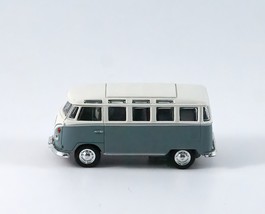 Maisto Volkswagen 1960&#39;s Van Samba Diecast 1:40 Gray &amp; White - £7.16 GBP