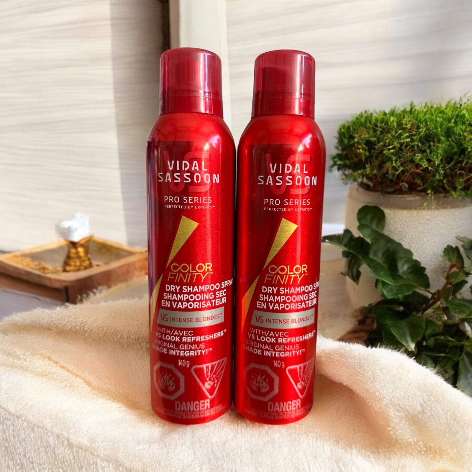 Vidal Sassoon INTENSE BLONDES Colorfinity Dry Shampoo 4.9 oz, 2 Pack - $14.95