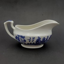 Vintage Churchill Blue Willow Fine English Tableware Gravy Boat Made in England - £29.78 GBP