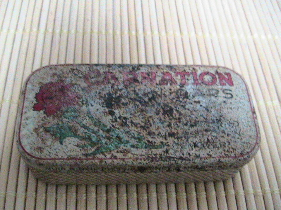 Carnation Corn Caps Tin - $3.96