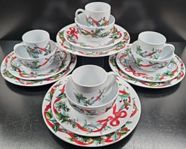 (4) Brylane Jolly Time 4 Pc Place Settings Red Ribbon Holly Christmas Di... - £106.18 GBP