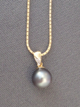 Vintage 8.3 mm Black Tahitian Pearl 18K 750 Pendant on 16.5 14K Chain Ne... - £339.71 GBP