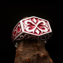 Nicely crafted Men&#39;s Ornament Pinky Ring Red Celtic Cross - Sterling Silver - £78.59 GBP