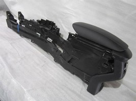 OEM 2013-2015 Ford Fusion Center Console Support Arm Rest Media Hub Leather - £271.04 GBP