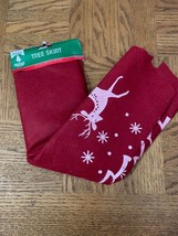 Christmas Tree Skirt Tree And Reindeer - $15.05