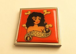 Vintage Compact Mirror Enameled Image of a Dark Haired Woman w/ Poison B... - $468.00 MXN