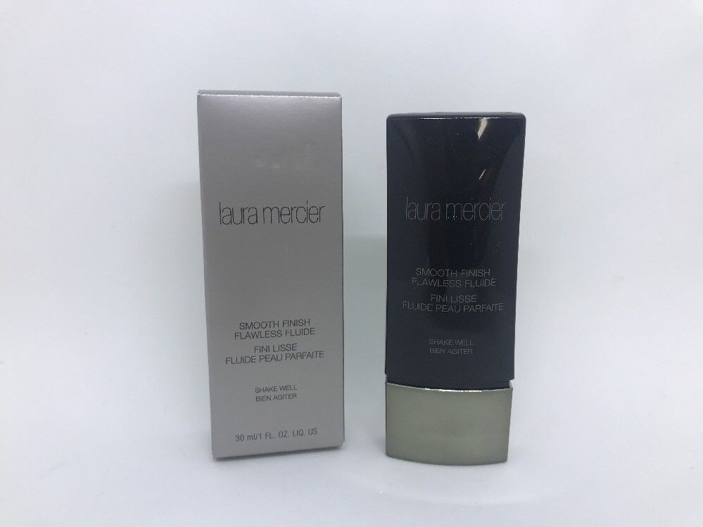 Primary image for Laura Mercier Smooth Finish Flawless Fluid Foundation MAPLE - Size 30mL / 1 Oz.