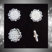 Silver essence blanket pin thumb200