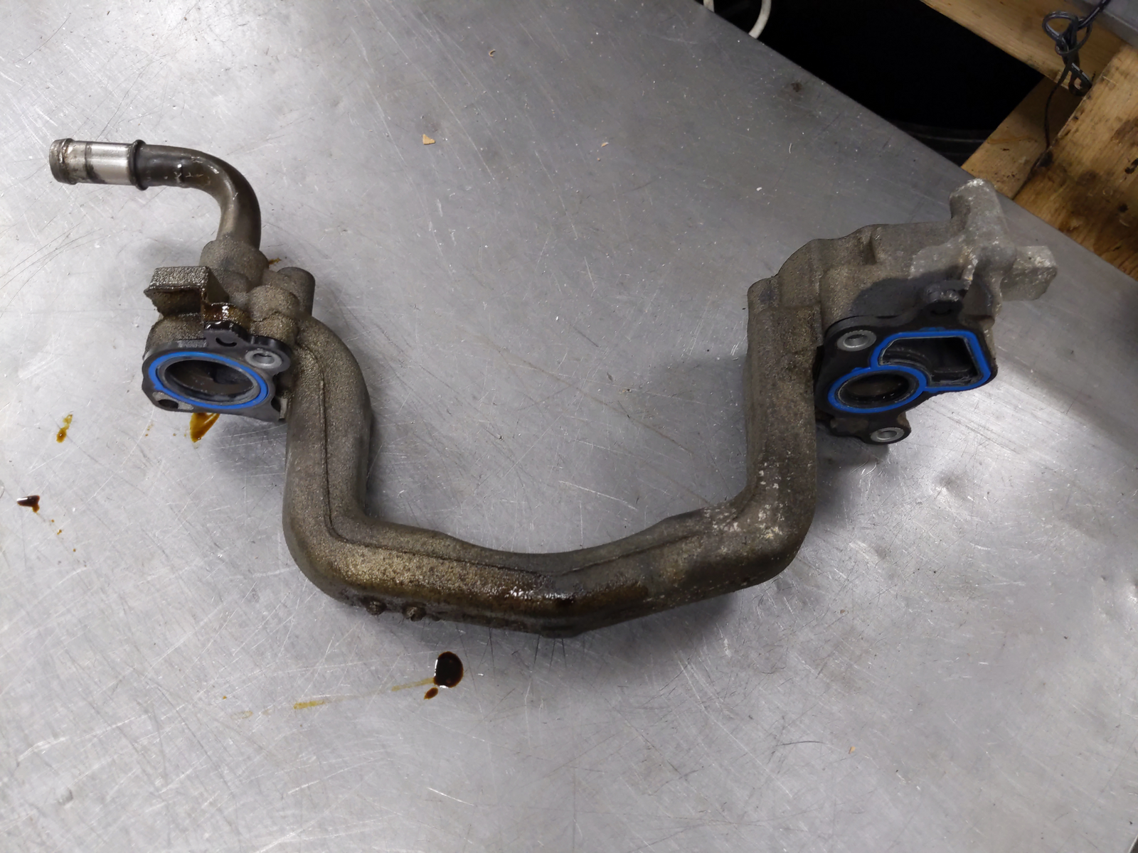 Coolant Crossover From 2004 Ford F-150  5.4 3L3E8C369KA Gas Item image 4