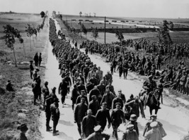 German Prisoners captured by British Troops- 8x10 World War I Photo - £6.96 GBP
