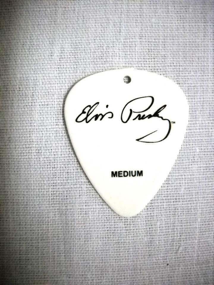 1956 COLOR ELVIS PRESLEY SINGING PHOTO GUITAR PICK PENDANT ADJ BEADED NECKLACE Item image 2